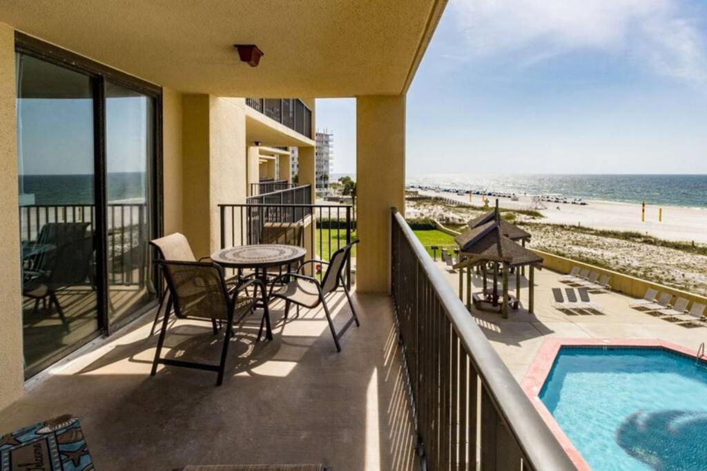 Phoenix V 211 - Beachfront W/ Kids Splash Pad! Apartment