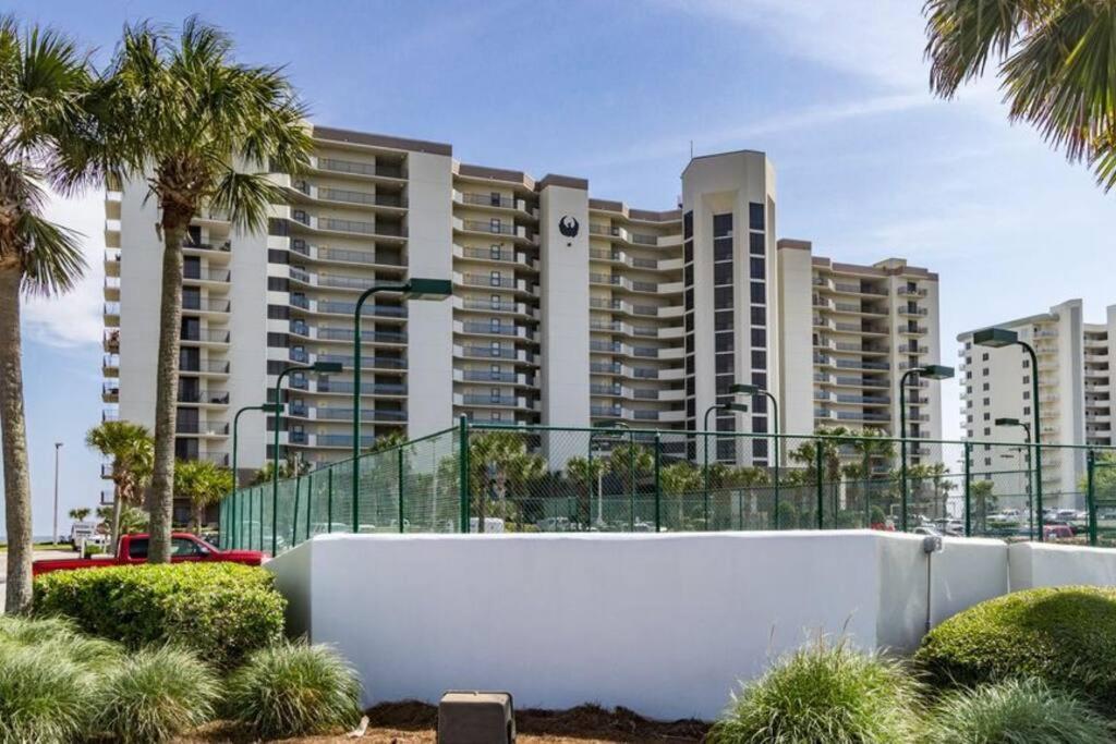 Phoenix Vi 6511 - Beachfront Updated Condo! Apartment *