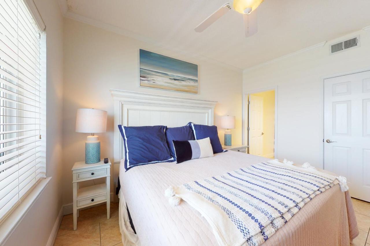 Tradewind 1204 Apartment *