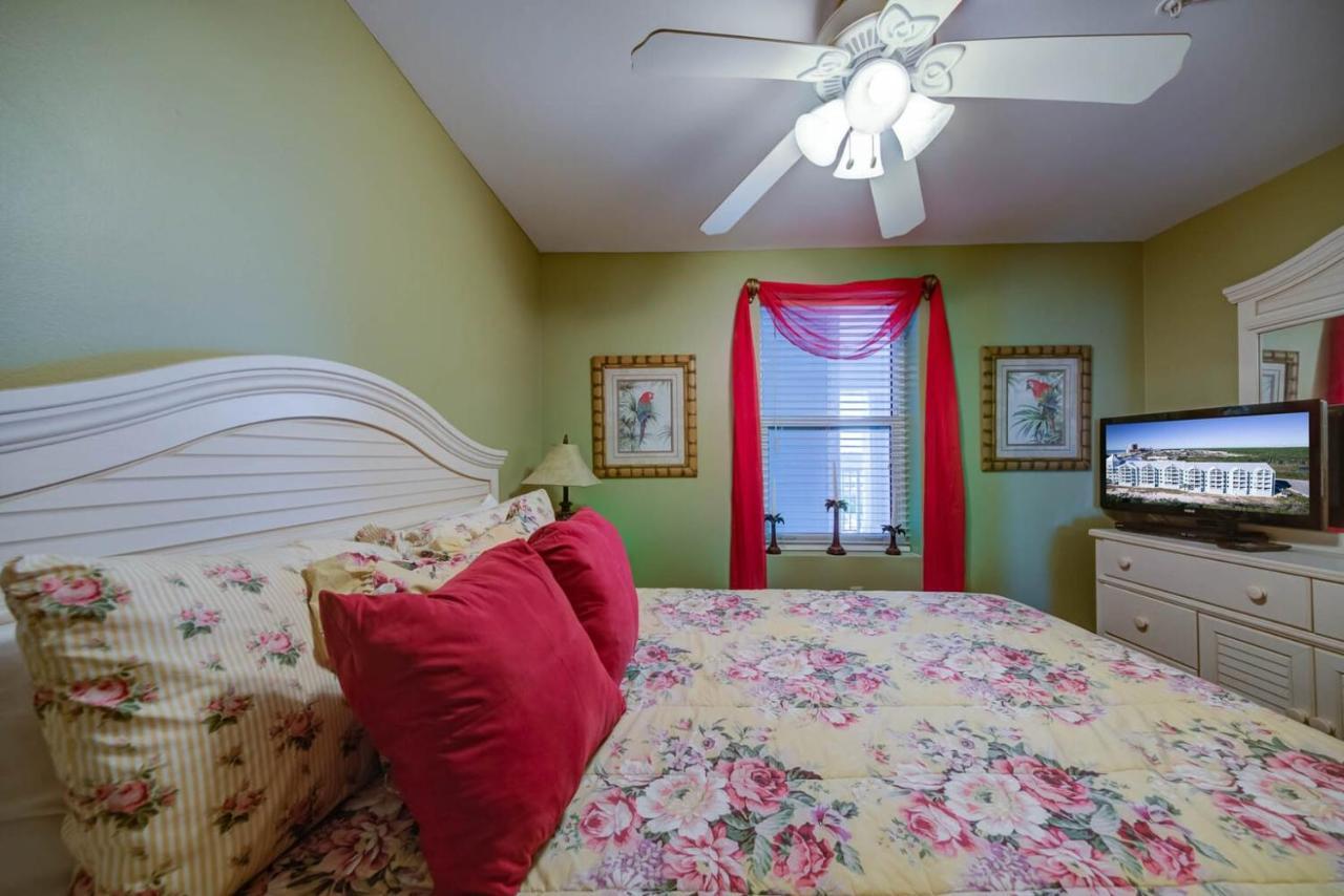 Coastal Condo Across From Orange Beach Holiday home *