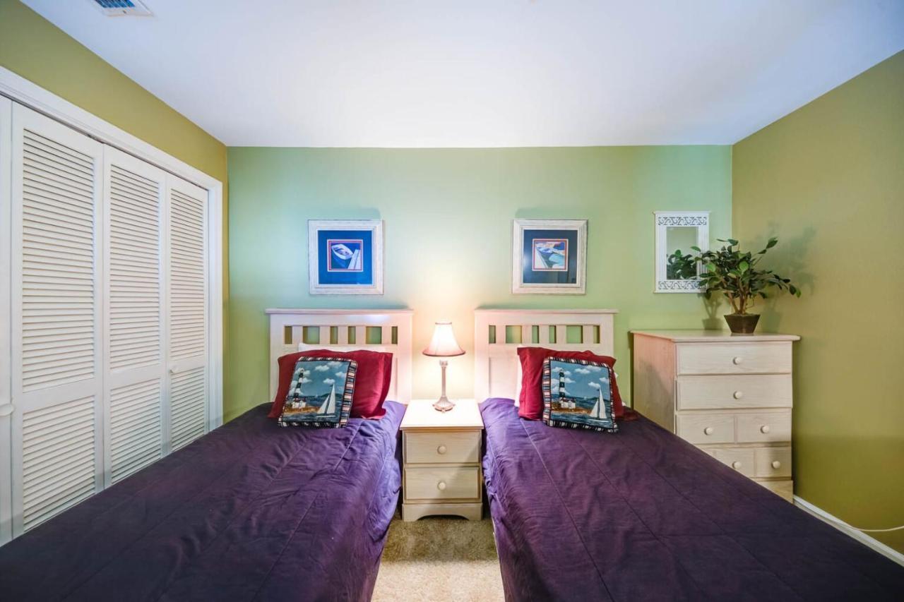 Coastal Condo Across From Orange Beach Holiday home *