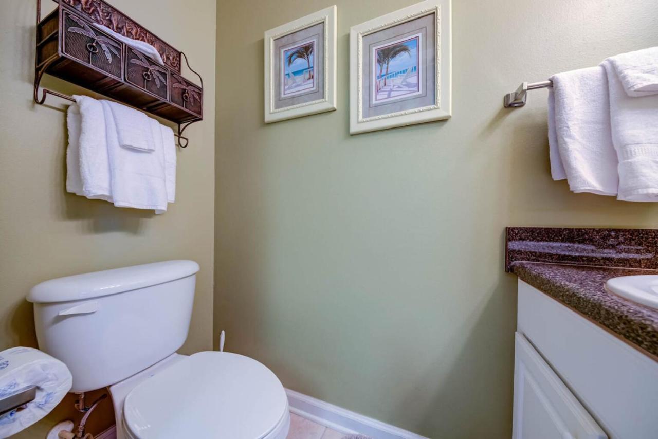 Coastal Condo Across From Orange Beach Holiday home