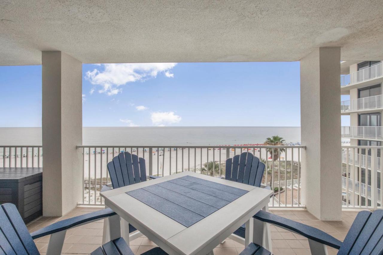 Pelican Pointe 506 By Collection