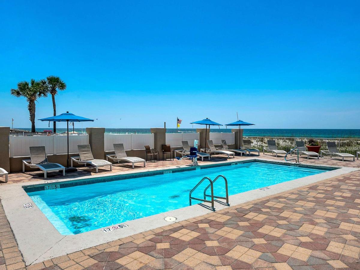 Sleep On The Orange Beach