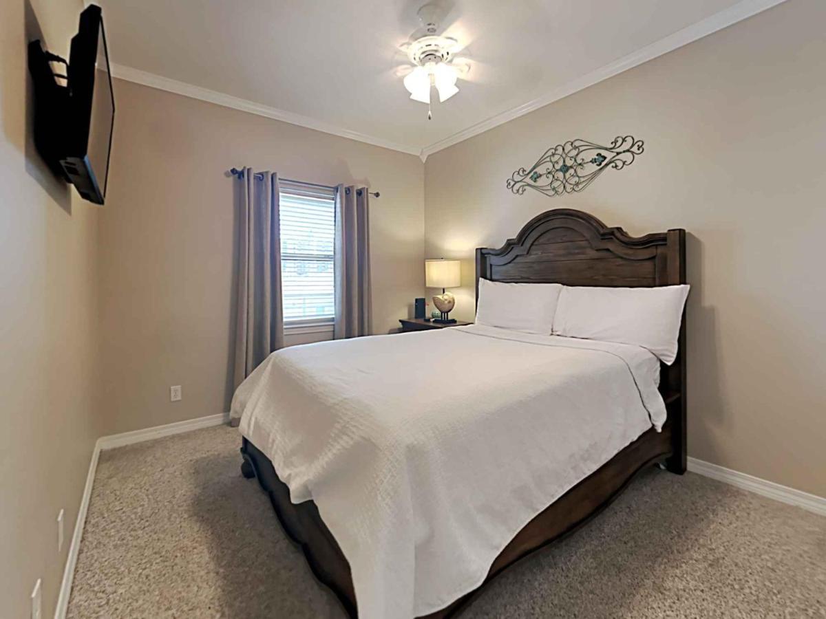 Apartment Romar Lakes 304c *