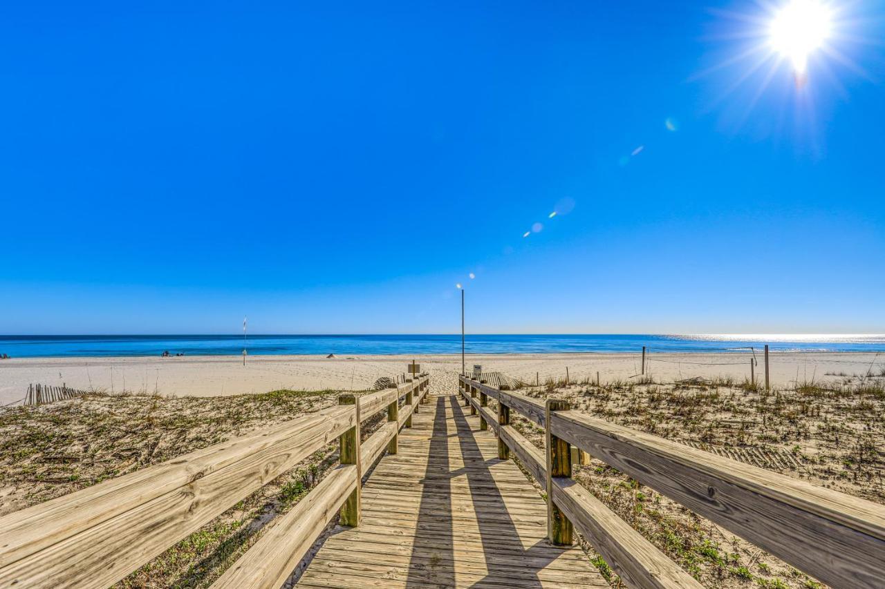 Apartment Escapes! To The Shores #204 *