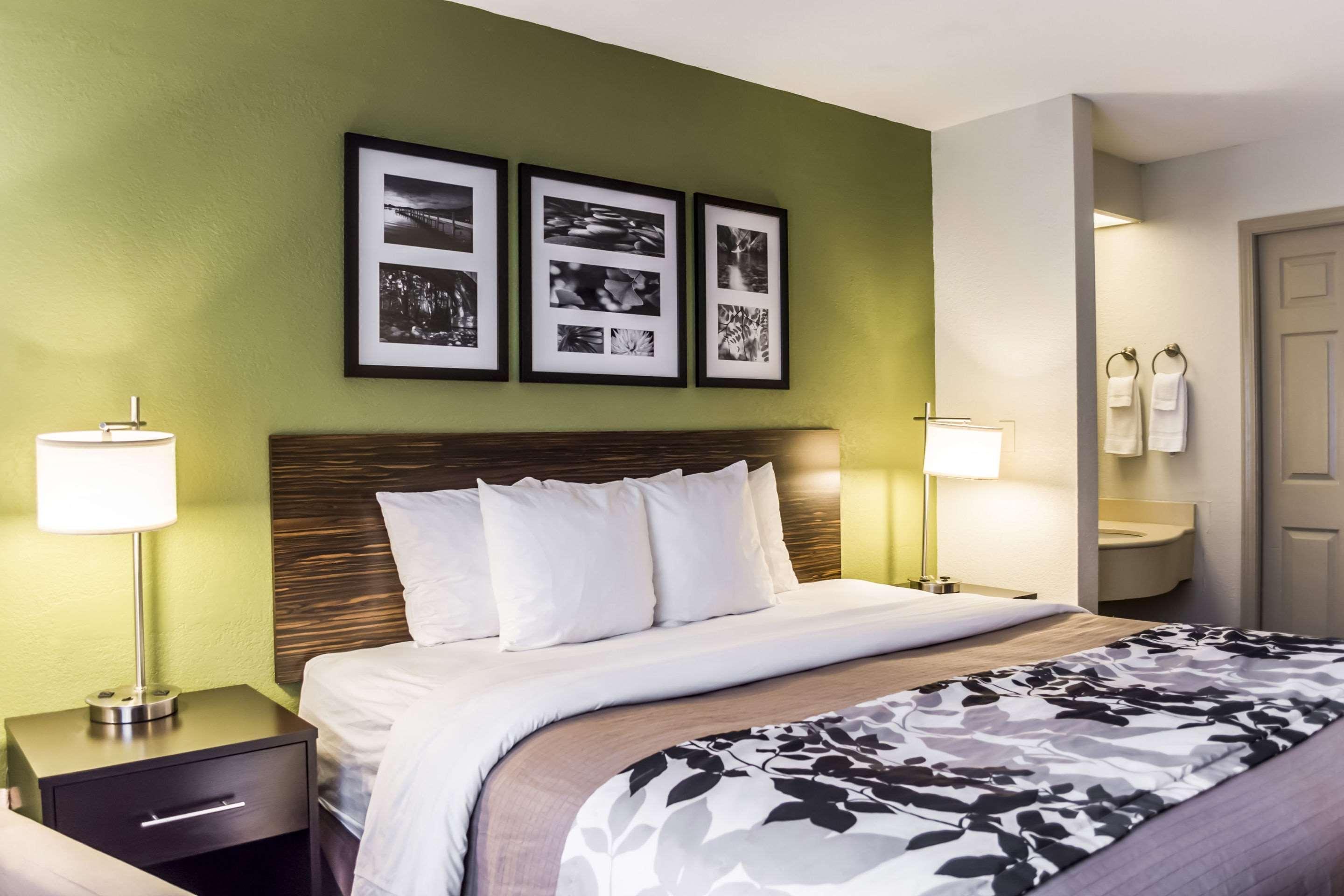 Sleep On The Hotel 2*