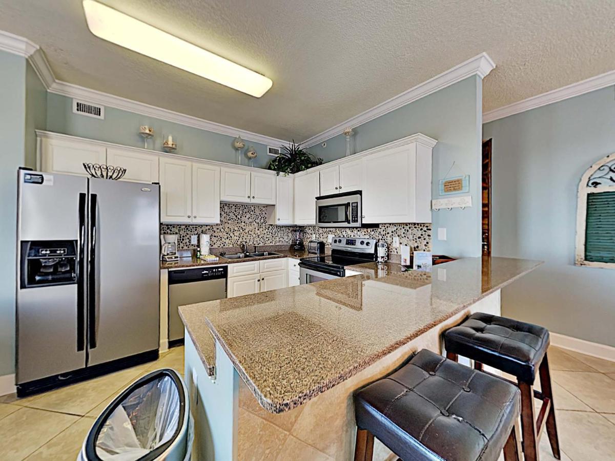 Apartment Regency Isle #512