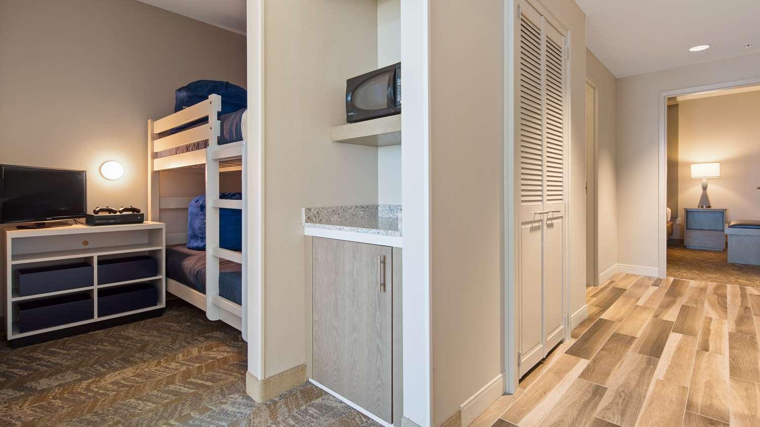 Best Western Premier The Tides Hotel 4*