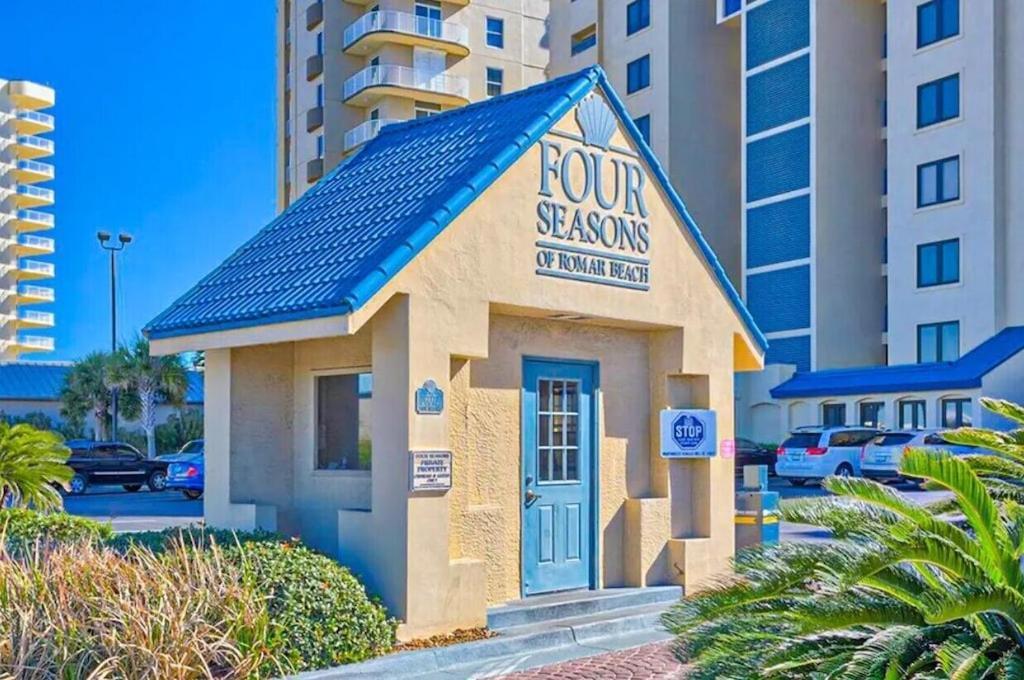 Four Seasons Unit 704e Orange Beach
