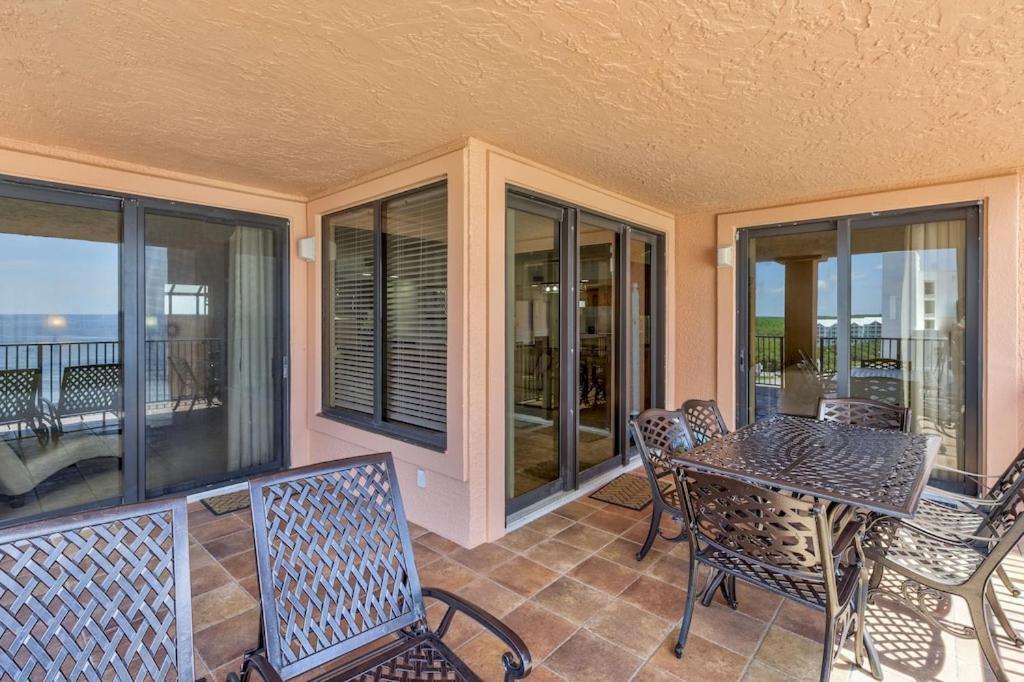 Four Seasons Unit 704e Orange Beach