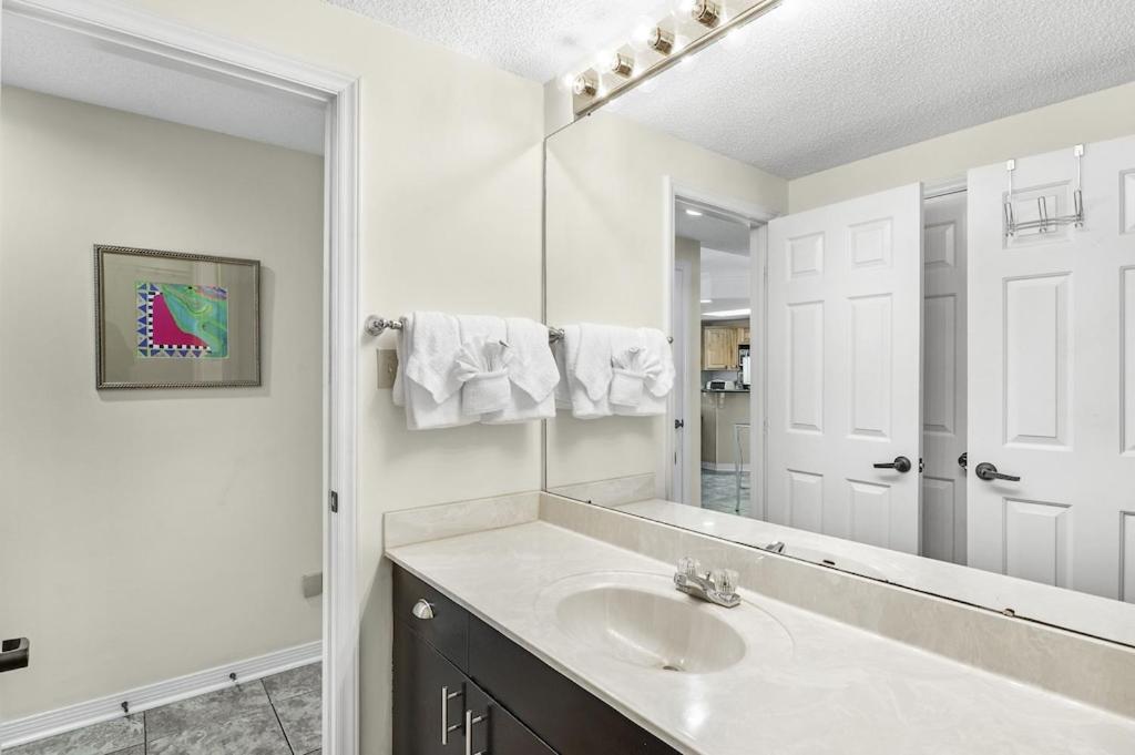 Four Seasons Unit 704e Holiday home