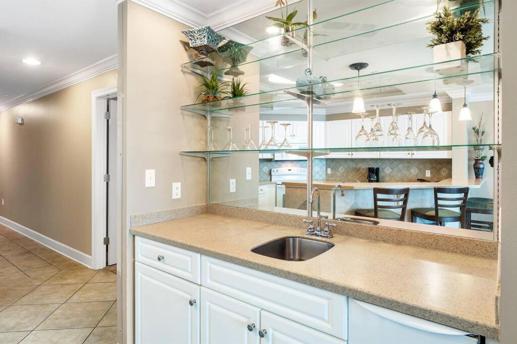 Phoenix West - 2207 - High-end Luxury Beachfront *