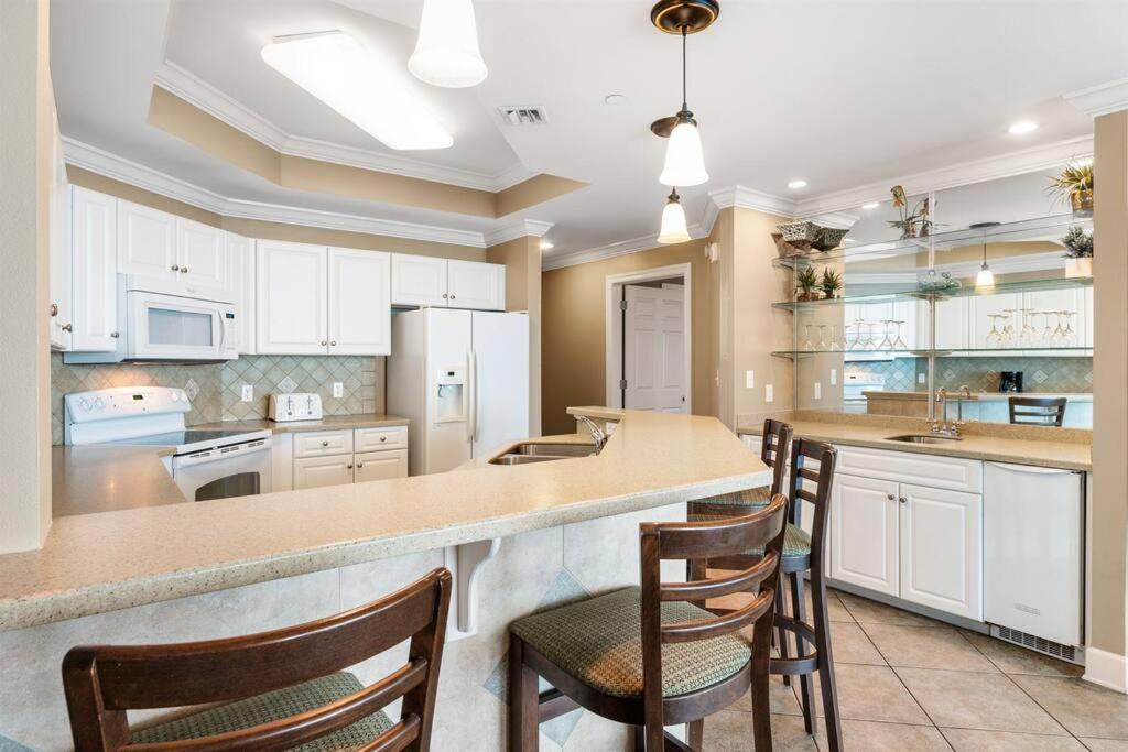 Apartment Phoenix West - 2207 - High-end Luxury Beachfront *