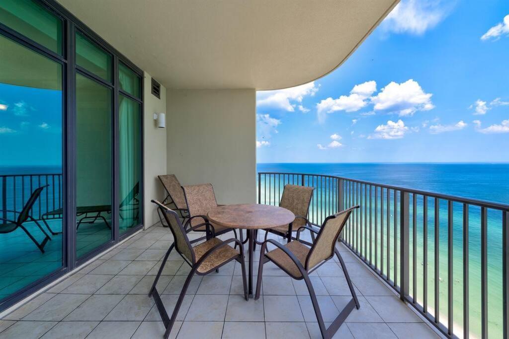 Phoenix West - 2207 - High-end Luxury Beachfront Orange Beach