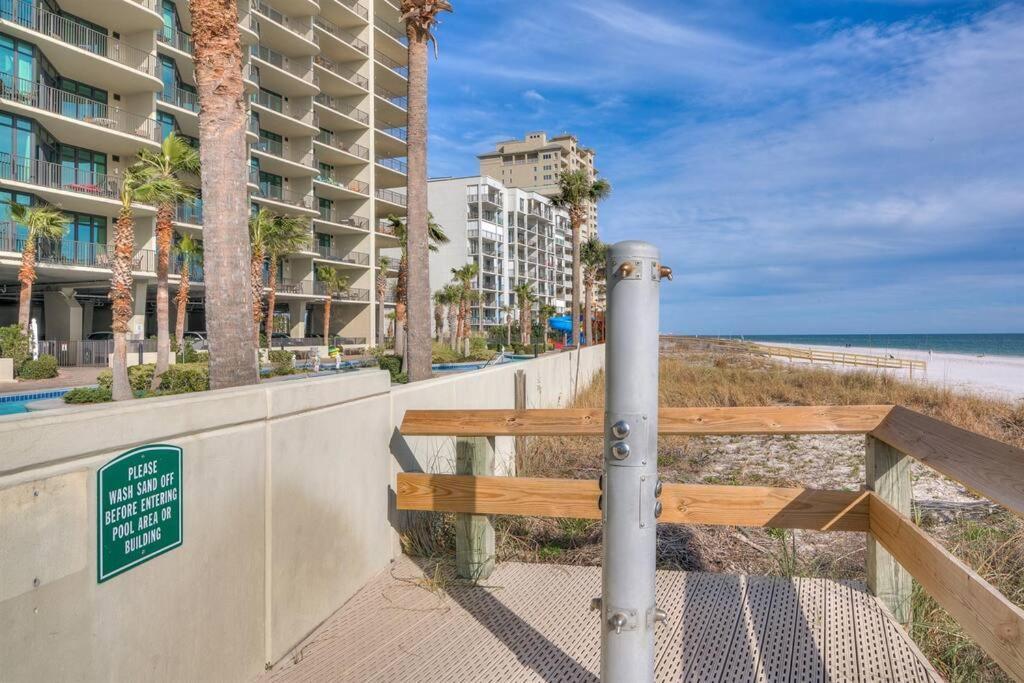Phoenix West - 2207 - High-end Luxury Beachfront * Orange Beach