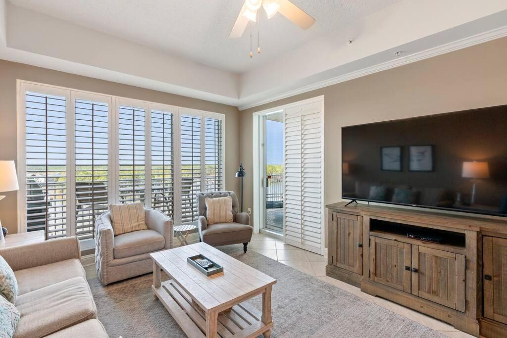 Apartment *breathtaking Waterfront 2 Bedroom*: Sleeps 8! Orange Beach
