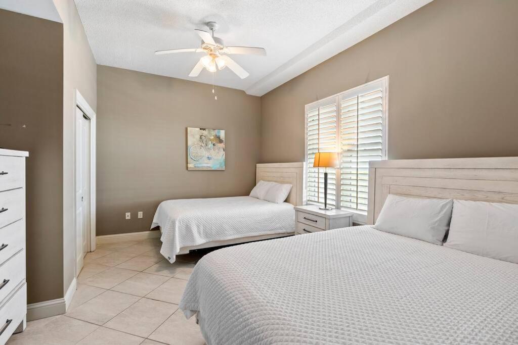 Apartment *breathtaking Waterfront 2 Bedroom*: Sleeps 8! Orange Beach