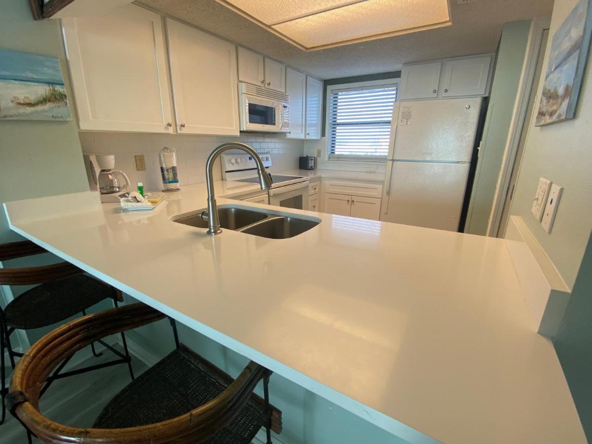 Sunswept 402 Apartment