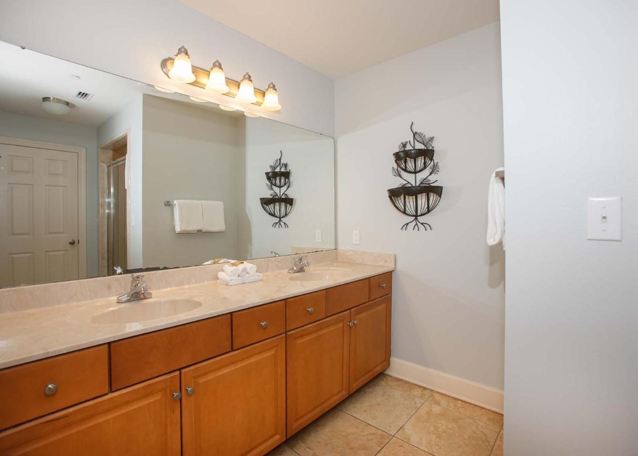 Phoenix West 1601 Apartment