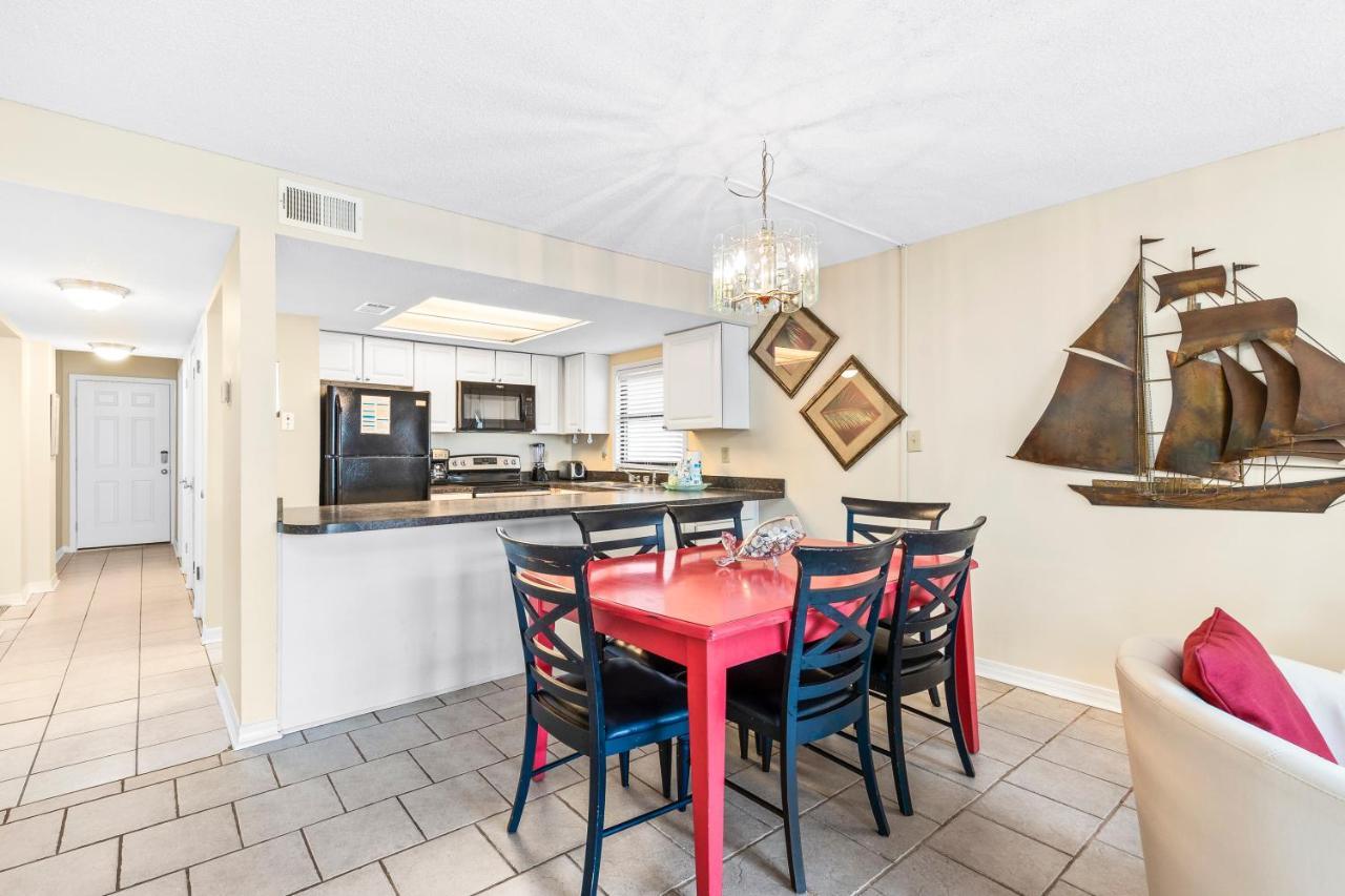 Apartment Sunswept Unit 201 *