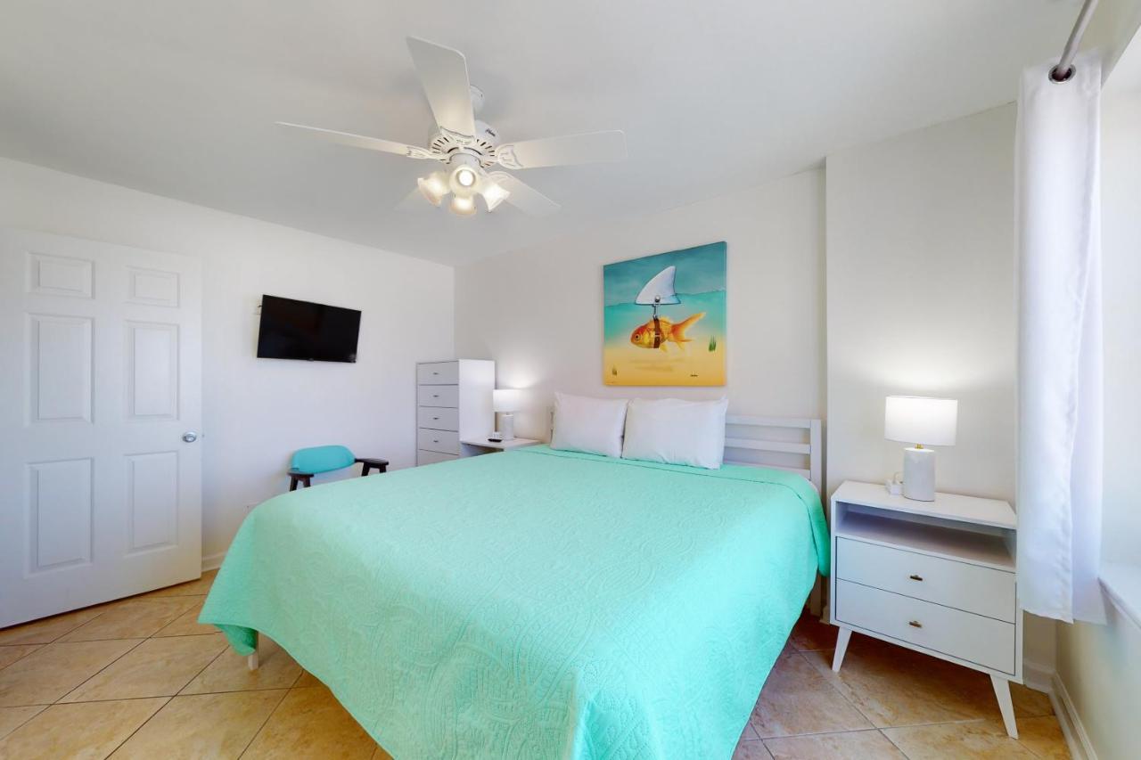 Tradewinds 601 Apartment *