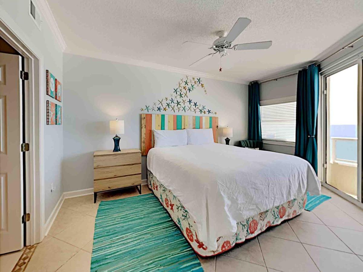 Apartment The Enclave #705