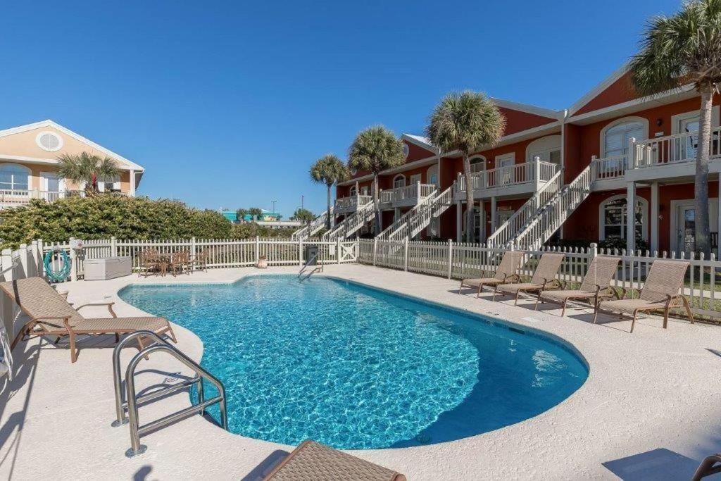 Charter Landing Two C1 Apartment