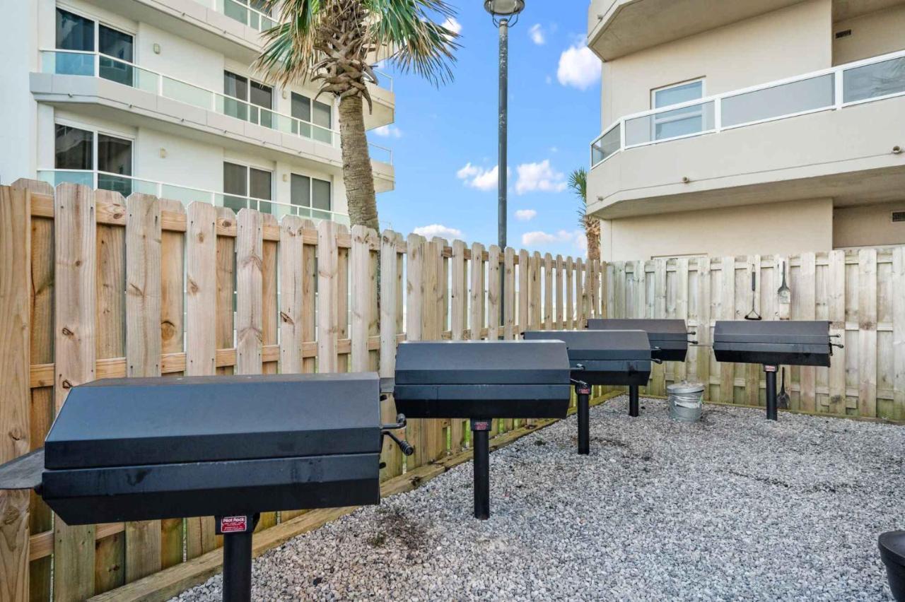Apartment The Enclave #705