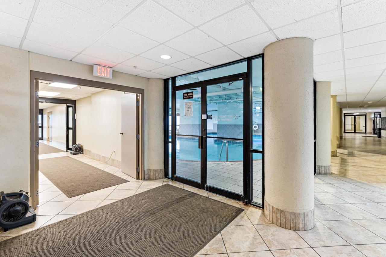 Apartment Phoenix X Unit 105 *