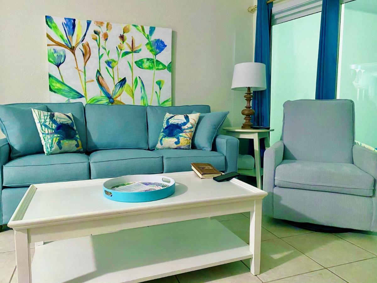 Emerald Skye 52 By Albvr - Beautifully Decorated Beachfront Holiday home Orange Beach