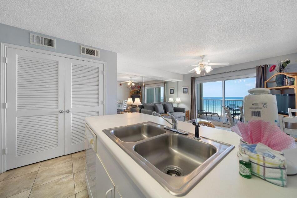 Tradewinds 302