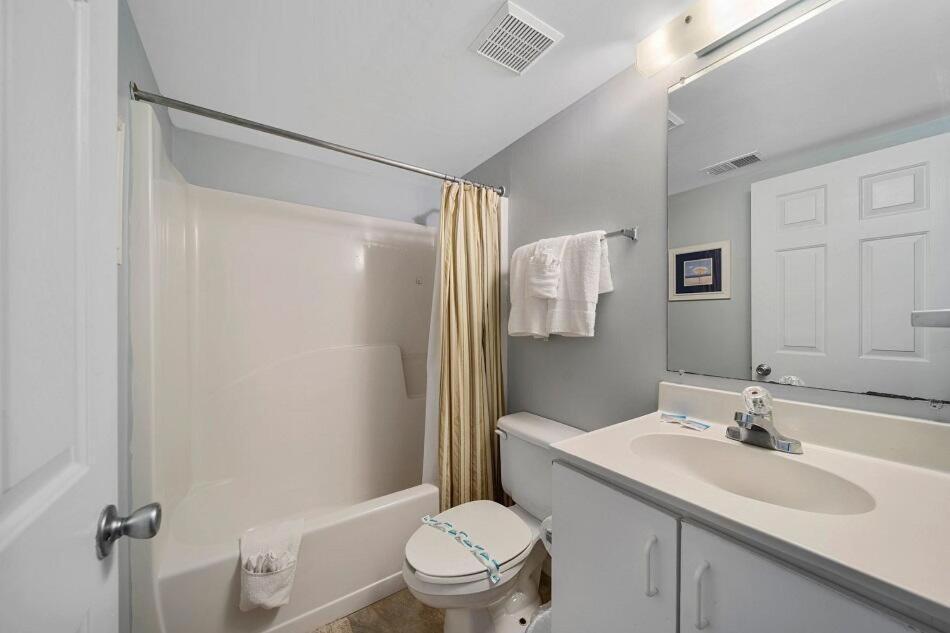 Apartment Tradewinds 302