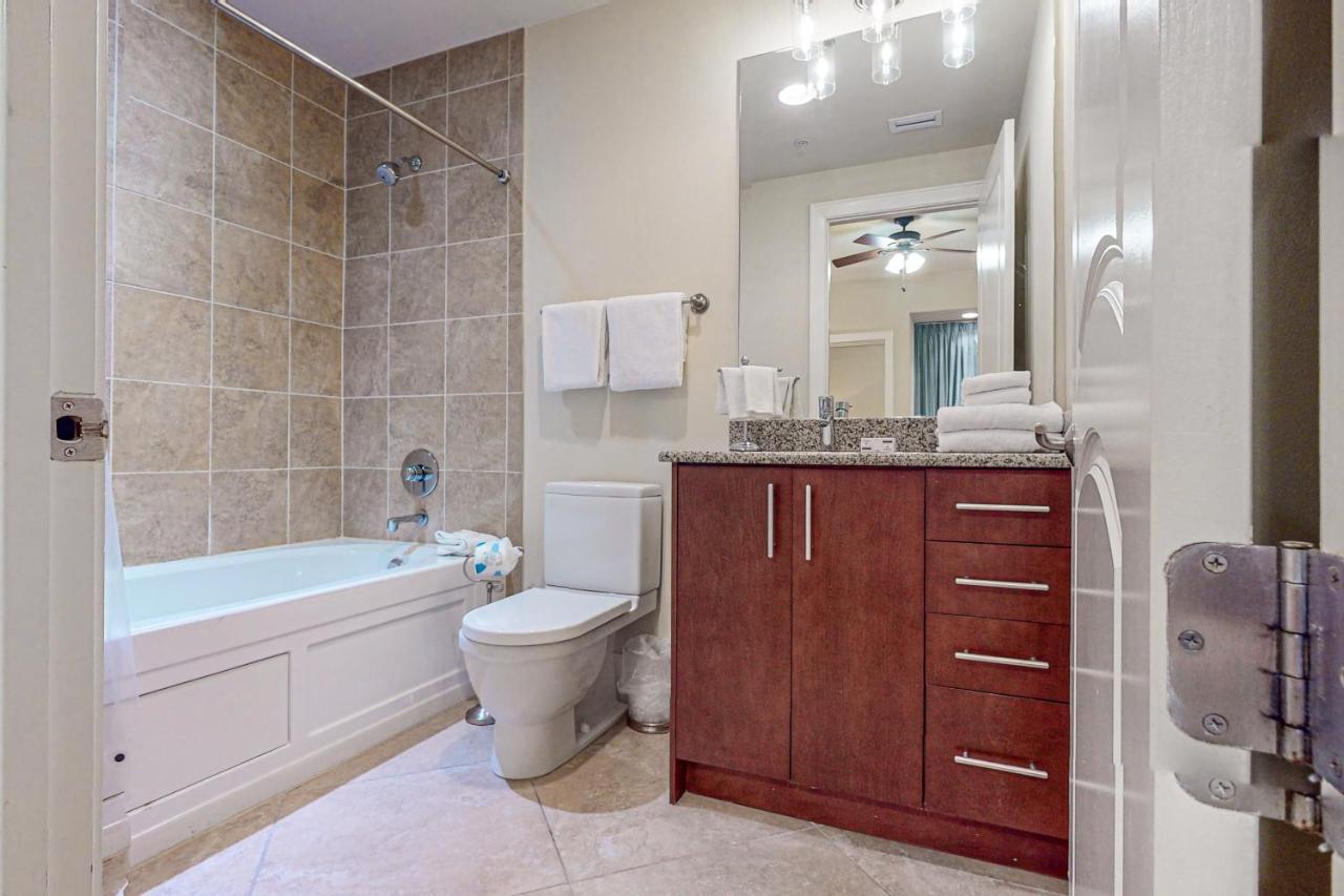 Turquoise C1507 Orange Beach