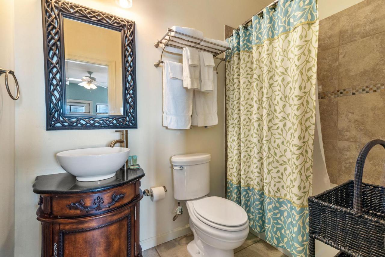 Holiday home Heavenly Sunrise-gulf-front W-pool, Great Location! Alvacationrentals *