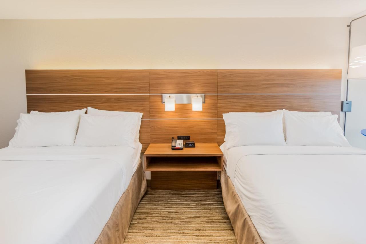 Express Orange - On The By Ihg Resort