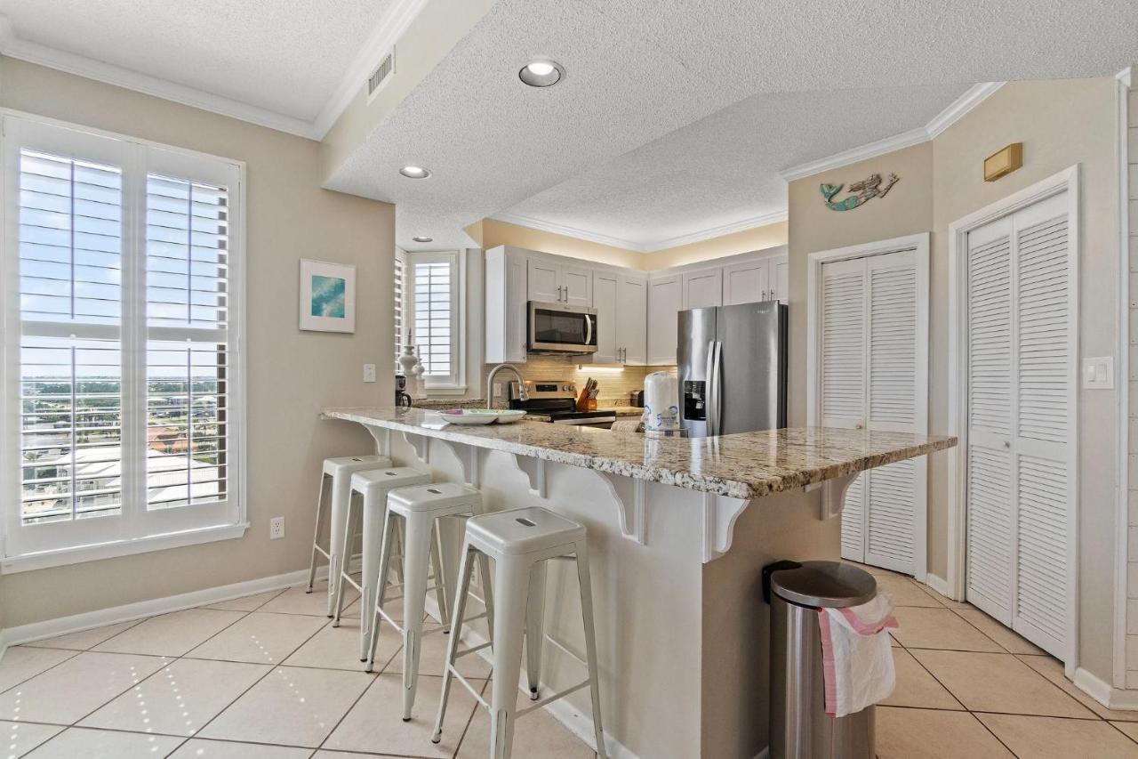 Seachase 905w Orange Beach