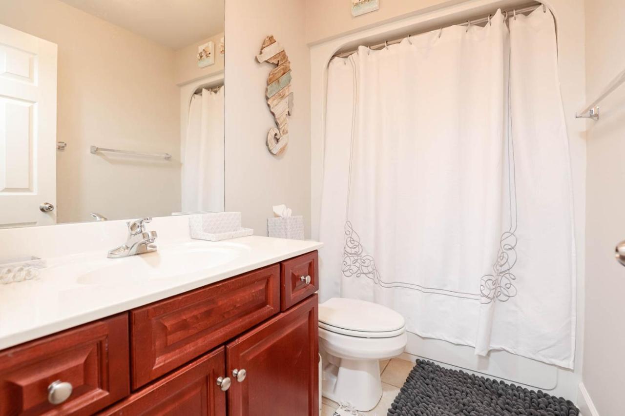 Three-bedroom Orange Beach