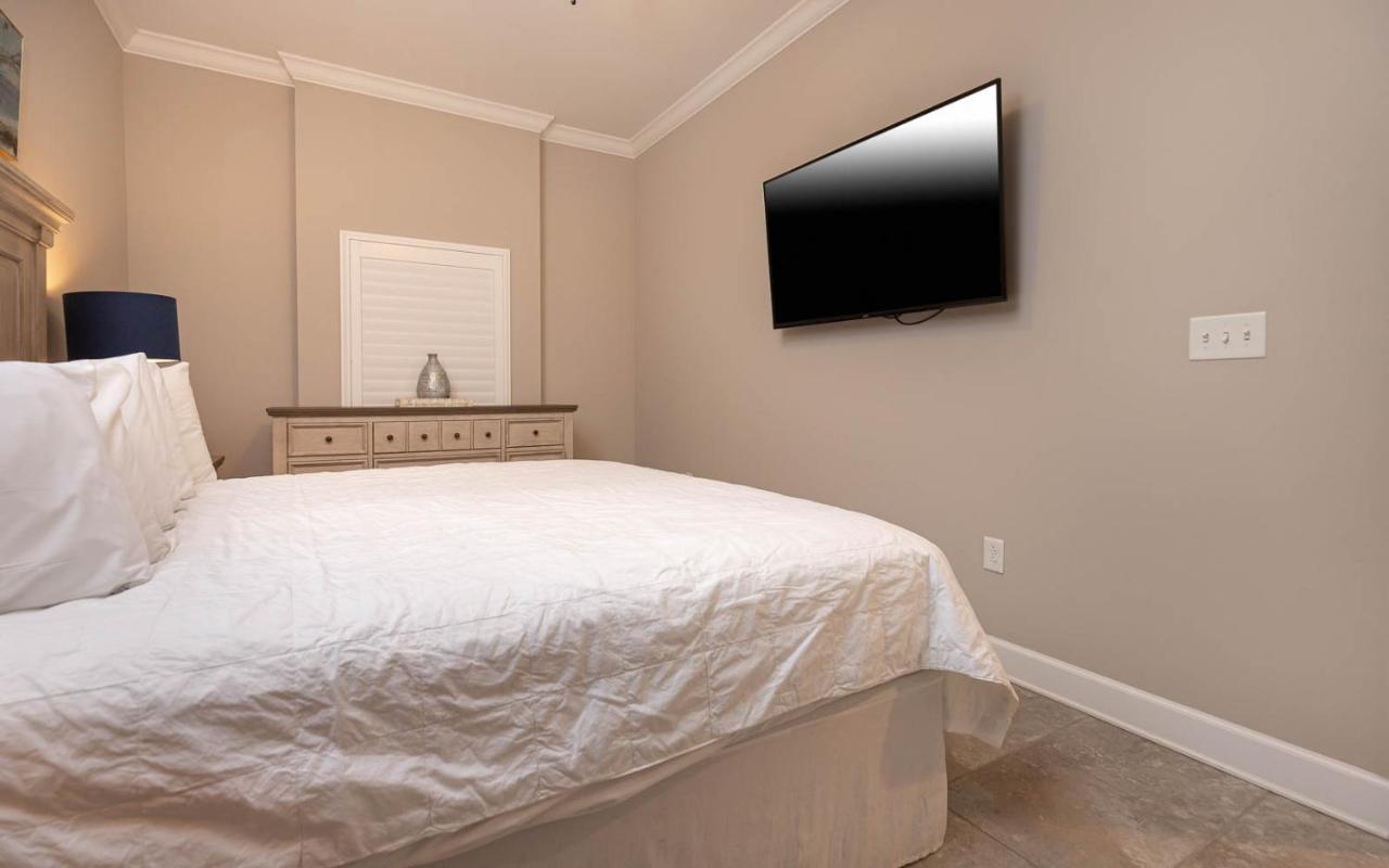 Phoenix Orange Ii 1603 Apartment *