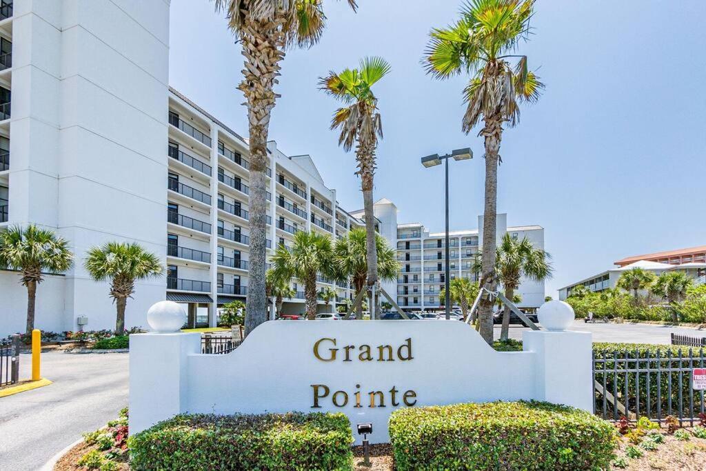 Grand Pointe Unit 404 Holiday home *