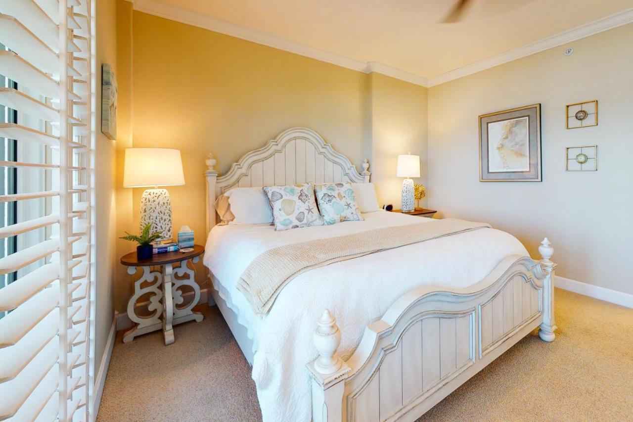 Regency Isle 305 Apartment *