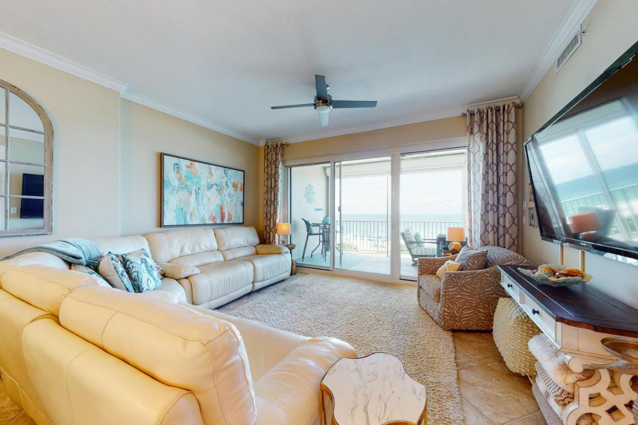Regency Isle 305