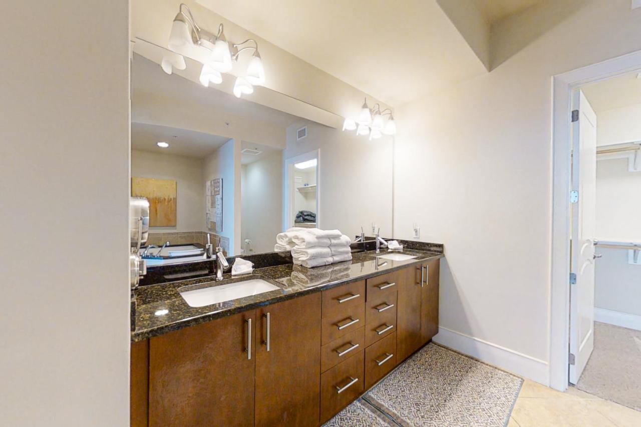 Turquoise Place 1606d Apartment *