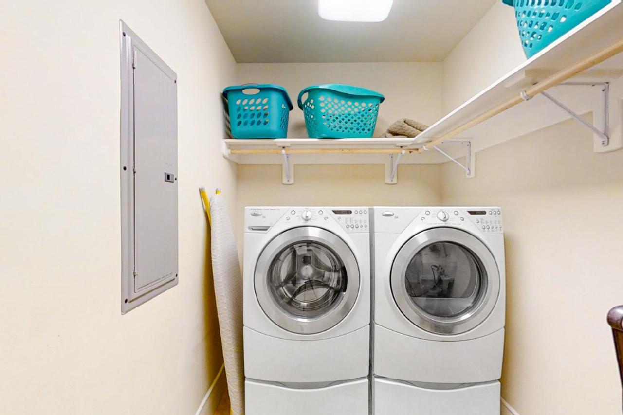 Turquoise Place 1606d