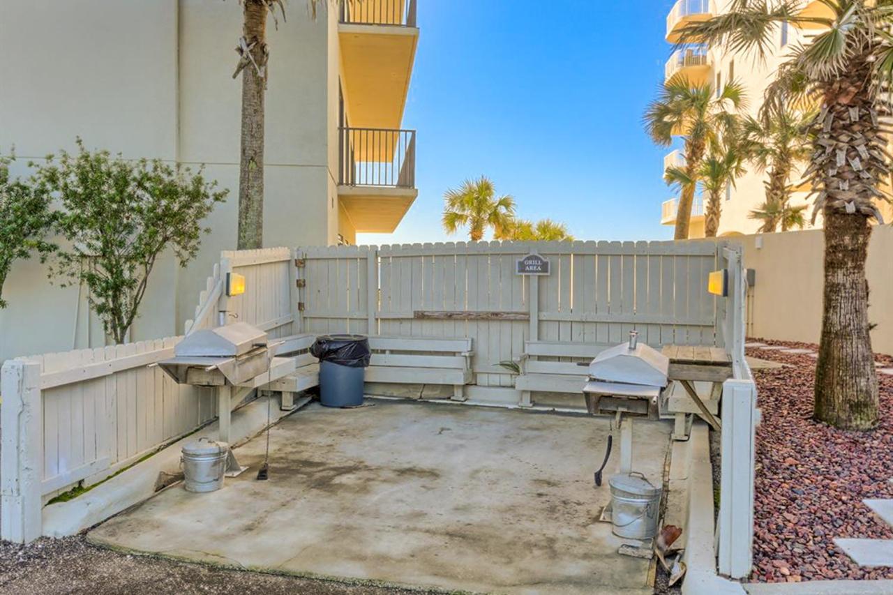 Palms #216 Apartment *