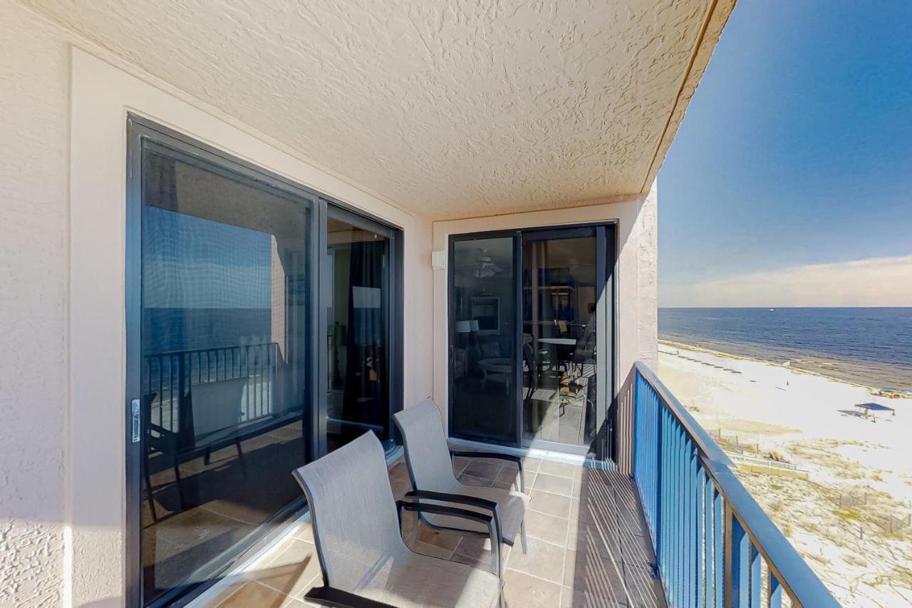 Four Seasons 603e Apartment