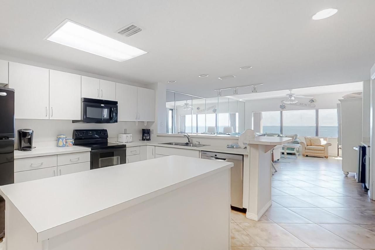 Four Seasons 603e Apartment *