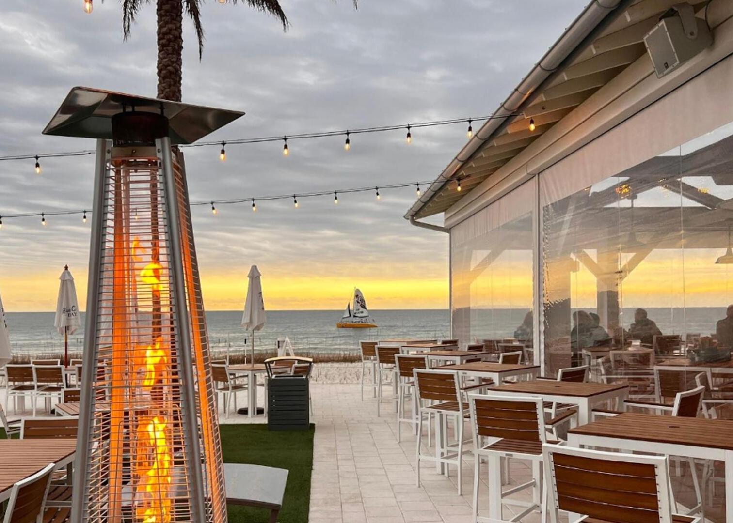 Beautiful 3br/25ba W/ Kayak Access, Sleeps 10 *
