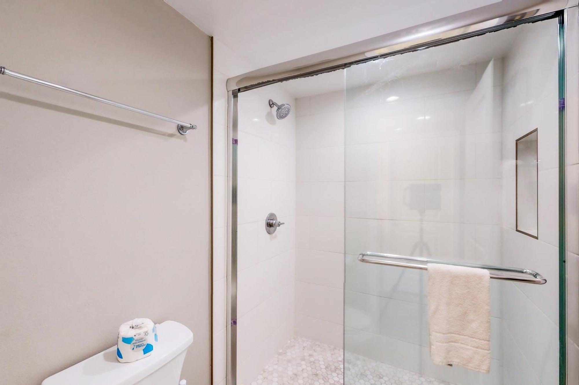 Apartment Silver 601