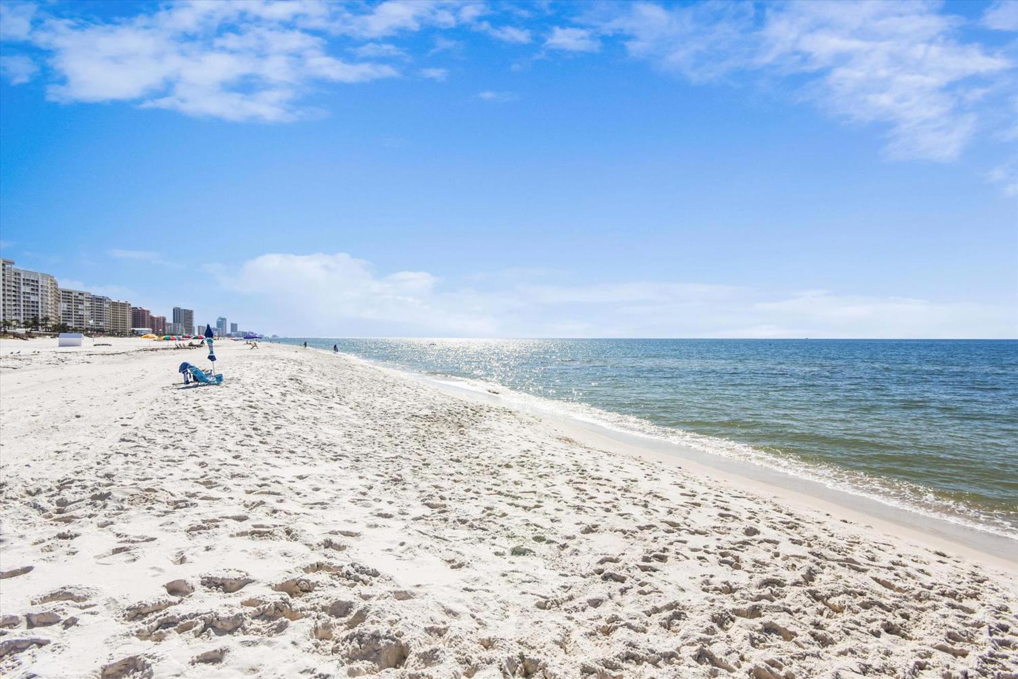 Tradewinds Unit 608 Holiday home Orange Beach